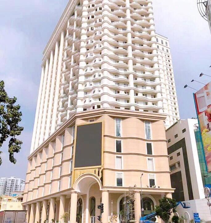 Phuong 8 Apartment | La Vela - Quiet Corner 2BR Apt - City center
