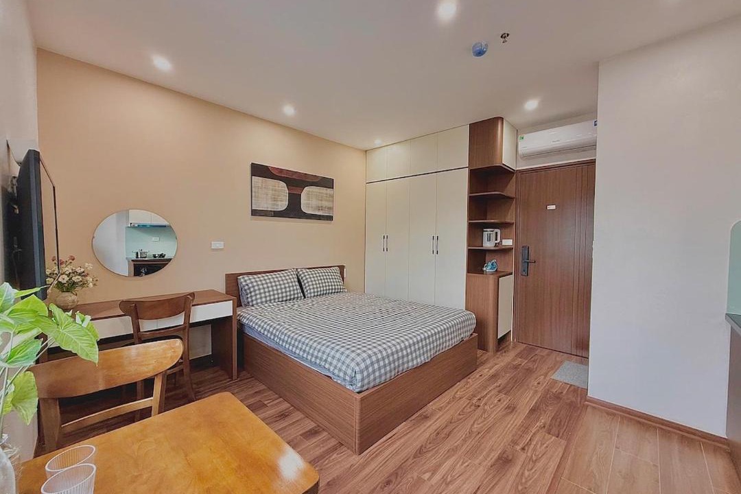 Nhat Tan Apartment | Serene Studio Modern Comfort in Local Alley