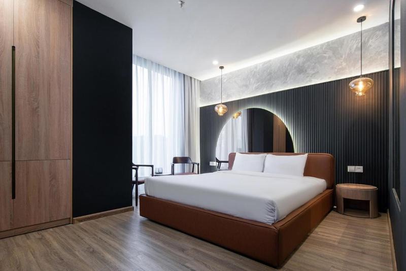 Dich Vong Hotel | A25 Premium Hotel - 31 Trương Công Giai