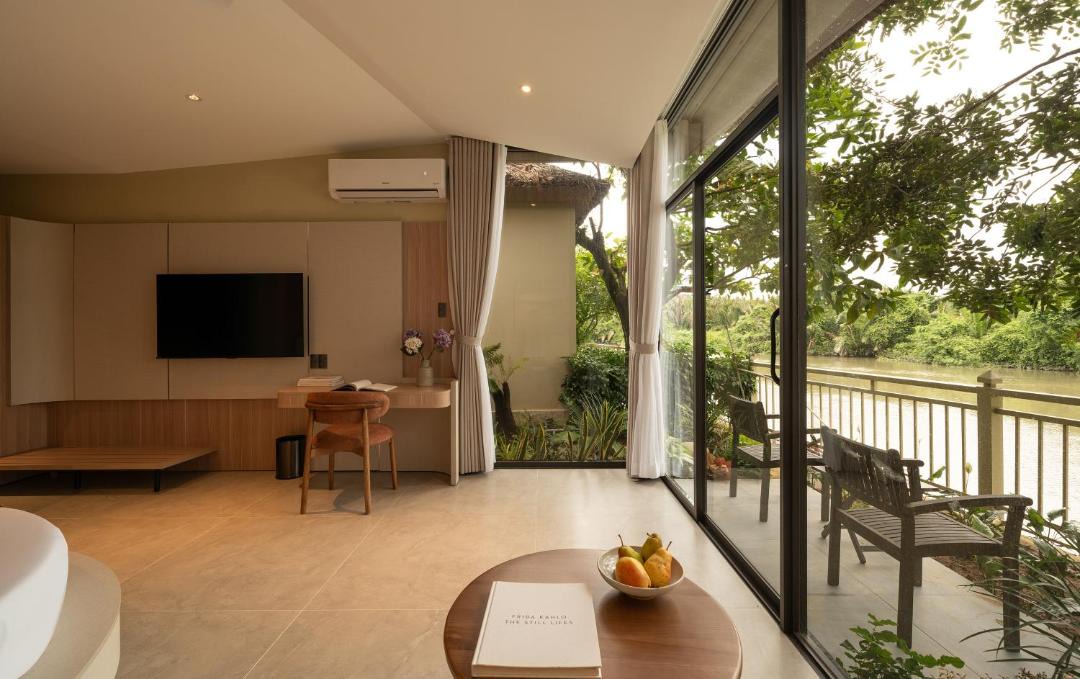 District 9 Hotel | An Tùng Retreat