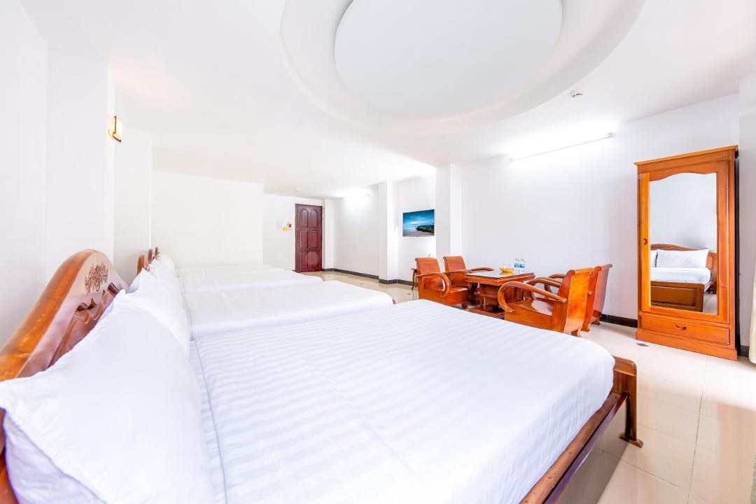Tran Phu Beach Hotel | Minh Cat Hotel