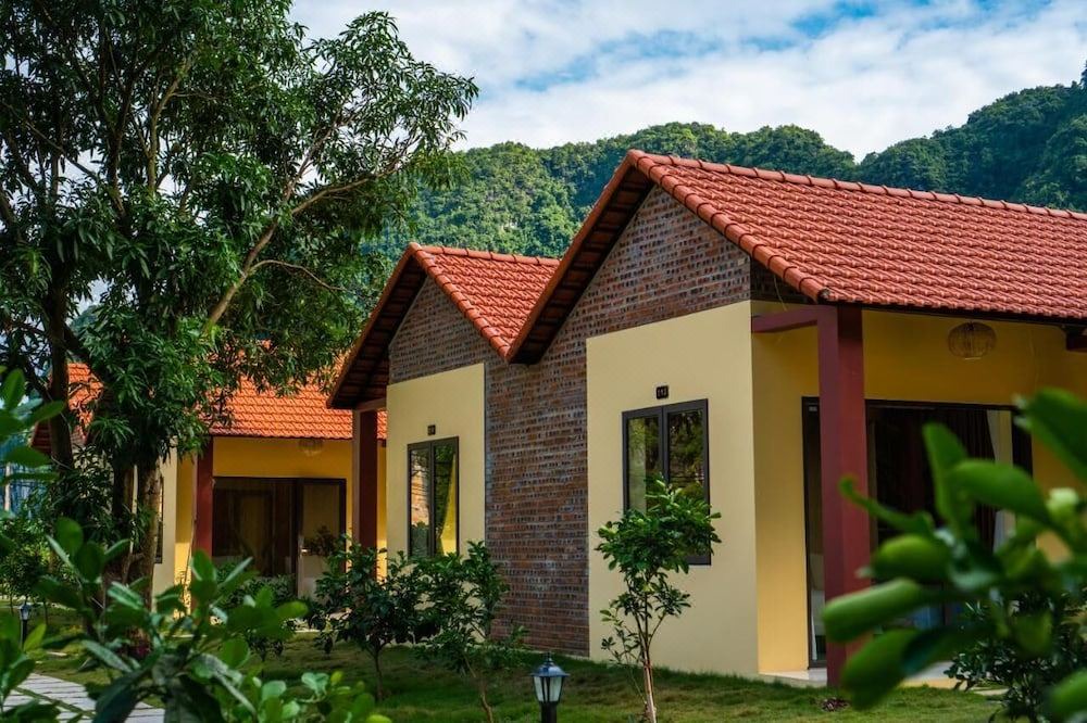 Photo of Buildings in Hoa Lu