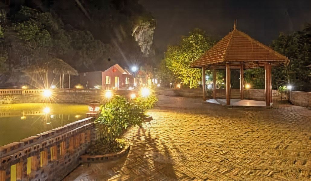 Photo of Buildings in Hoa Lu