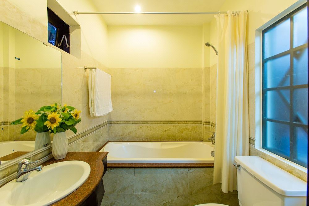 Photo of Bathroom in Cam Chau