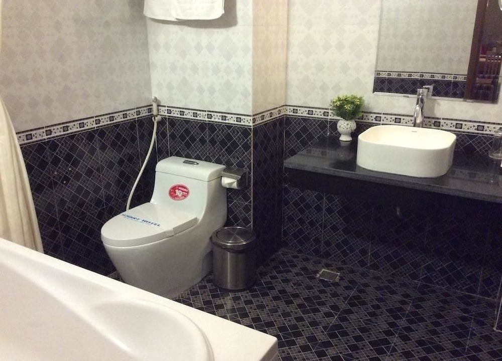 Photo of Bathroom in Dich Vong