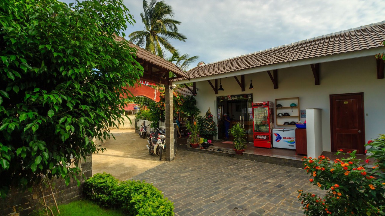 Photo of Buildings in Cua Lap