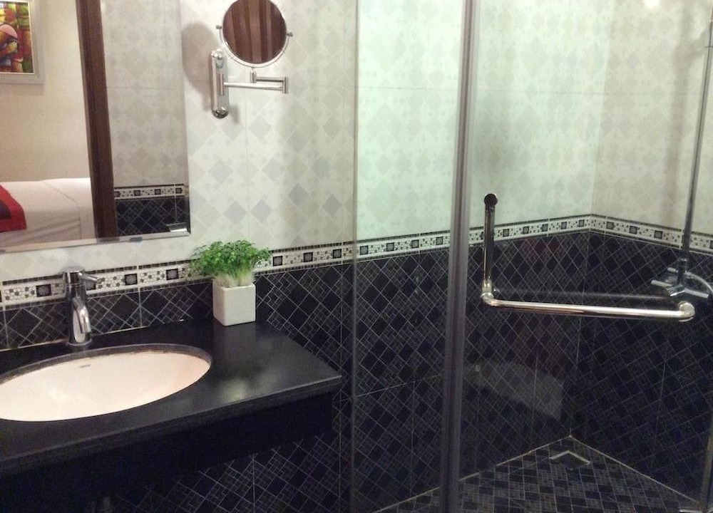 Photo of Bathroom in Dich Vong
