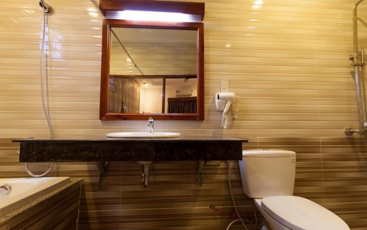 Photo of Bathroom in Cua Lap