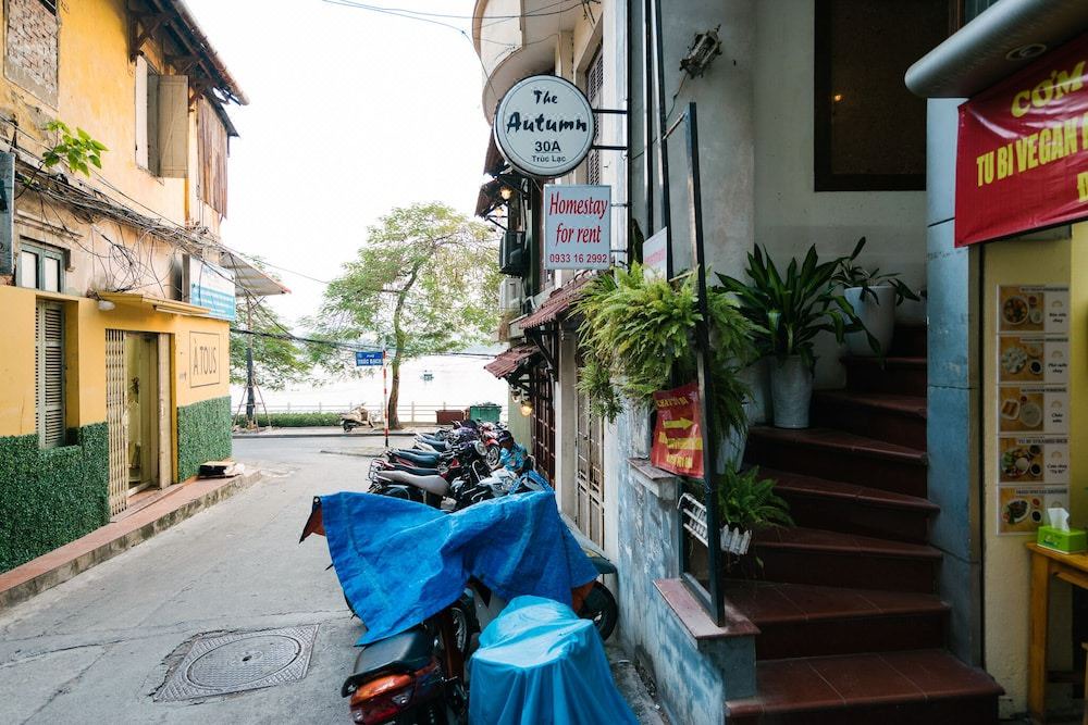 Photo of Others in Truc Bach