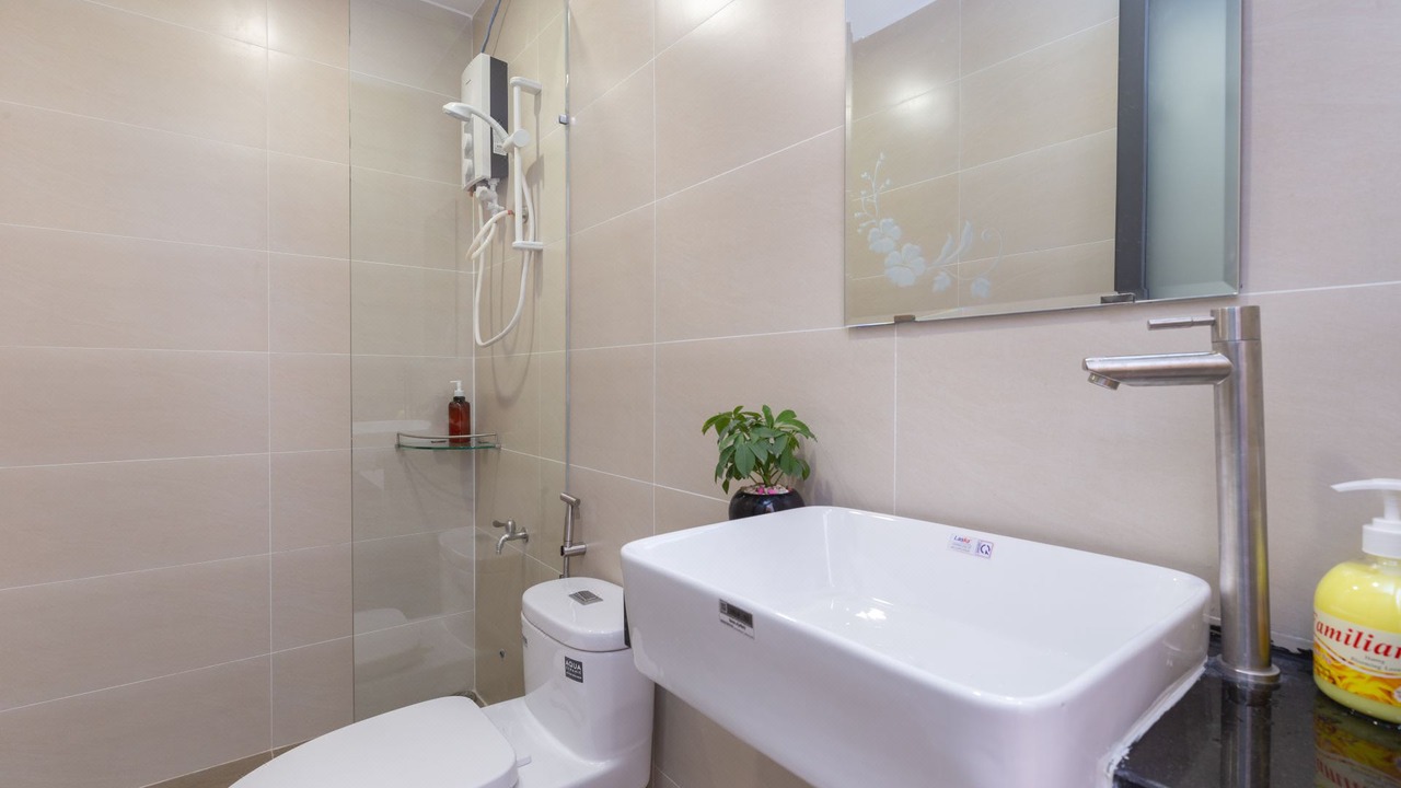 Photo of Bathroom in Phuong 8