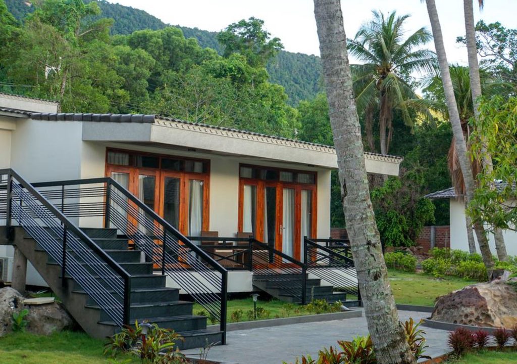 Photo of Buildings in Ham Ninh