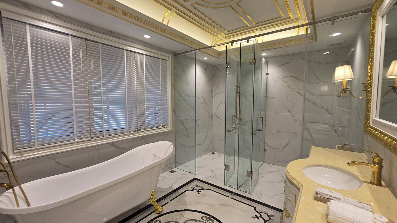 Photo of Bathroom in Pakse