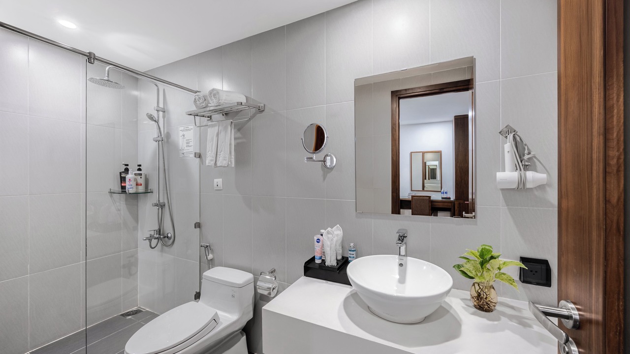 Photo of Bathroom in District 10