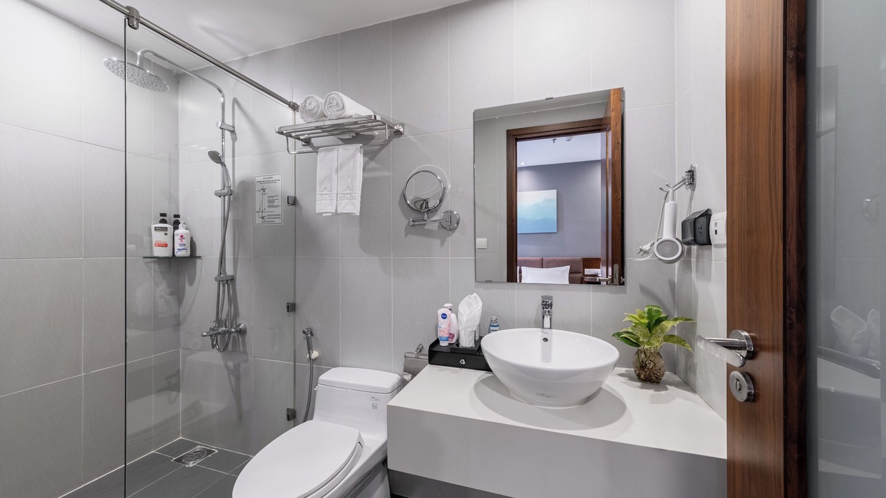 Photo of Bathroom in District 10