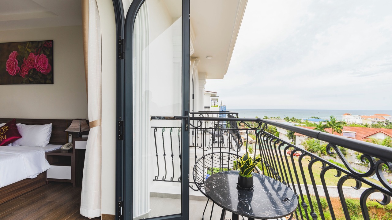 Photo of Patio Balcony in Duong Dong