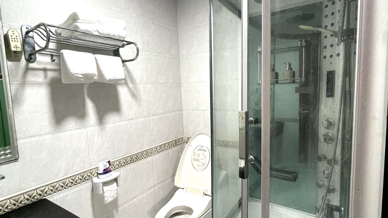 Photo of Bathroom in Mong Cai