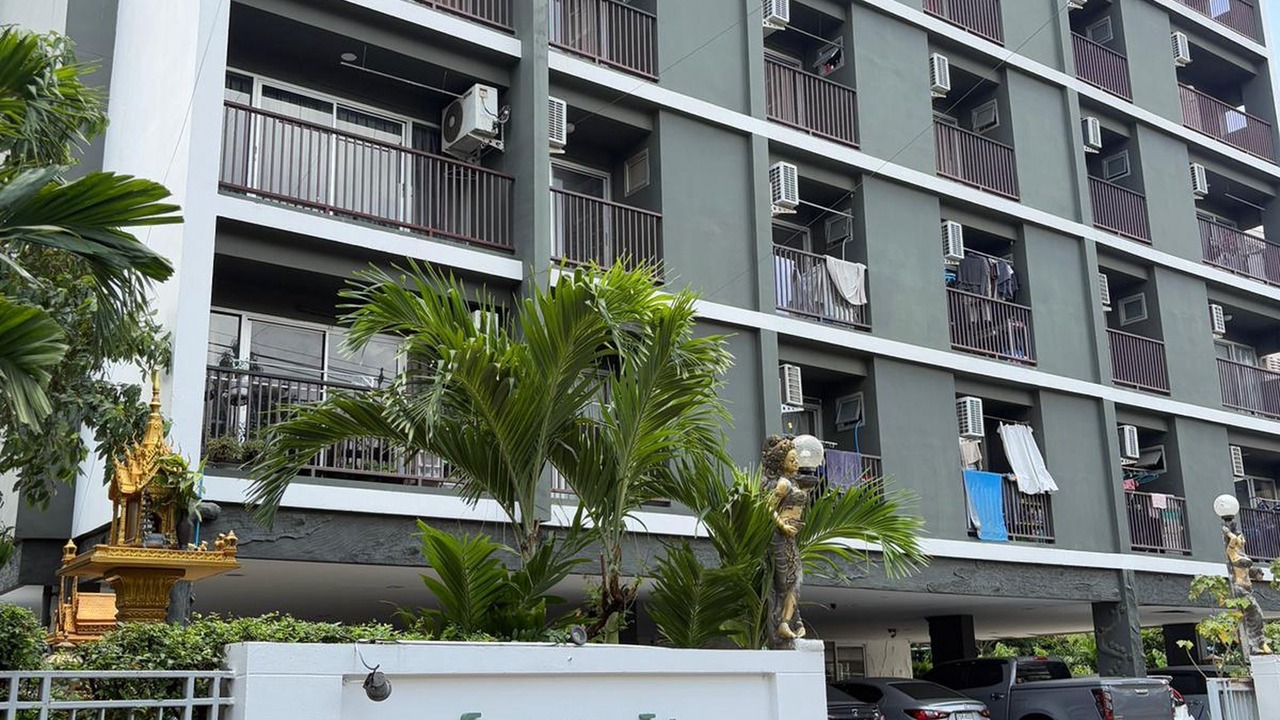 Photo of Outdoor in Din Daeng