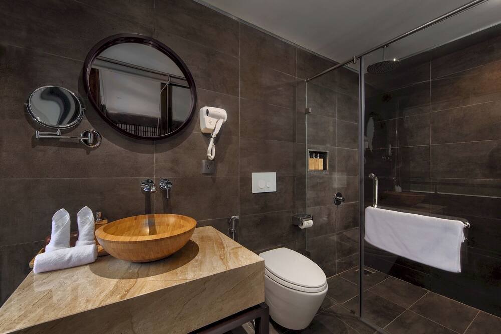 Photo of Bathroom in Bai Chay