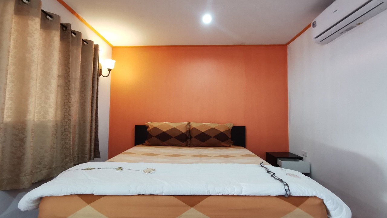 Photo of Bedroom in Si Racha