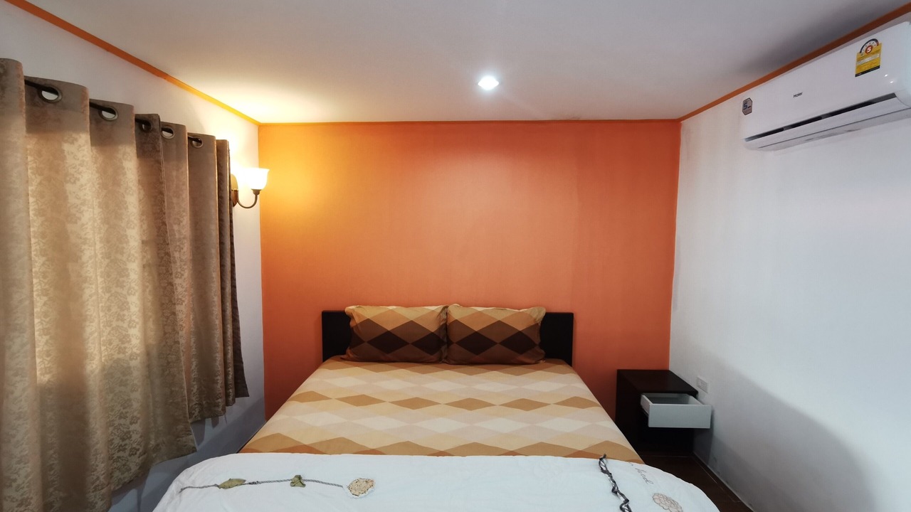 Photo of Bedroom in Si Racha