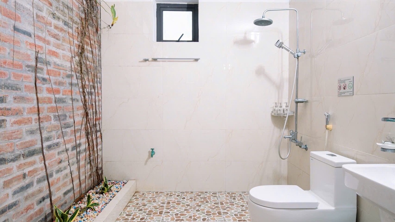 Photo of Bathroom in Co To