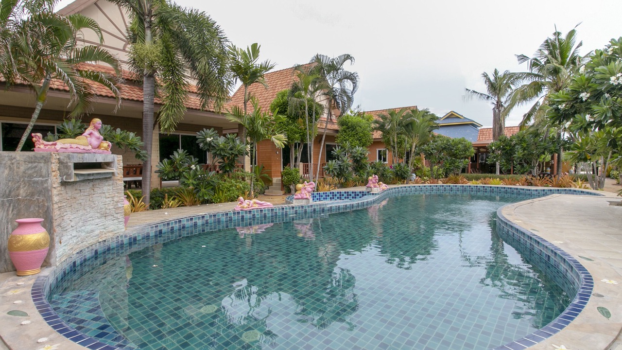 Photo of Outdoor in Hin Lek Fai