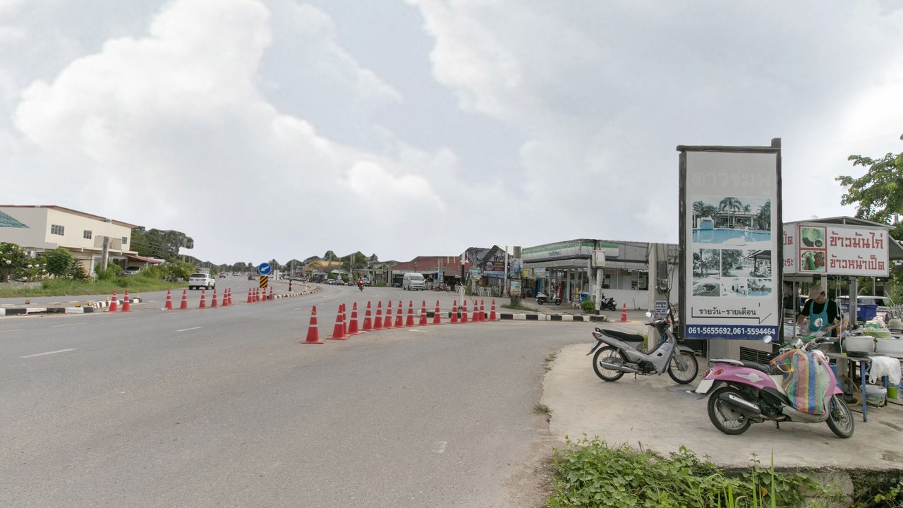 Photo of Outdoor in Hin Lek Fai