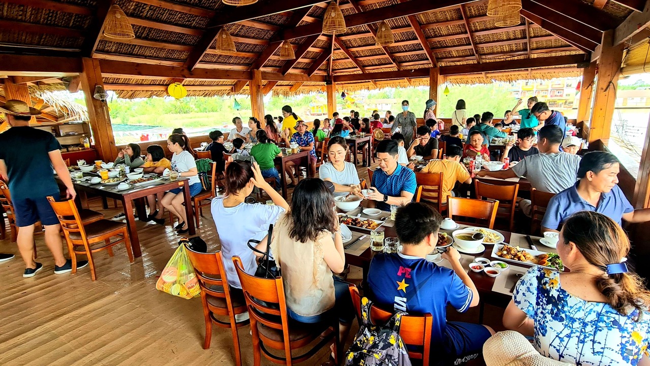 Photo of Others in Tan Phu Dong