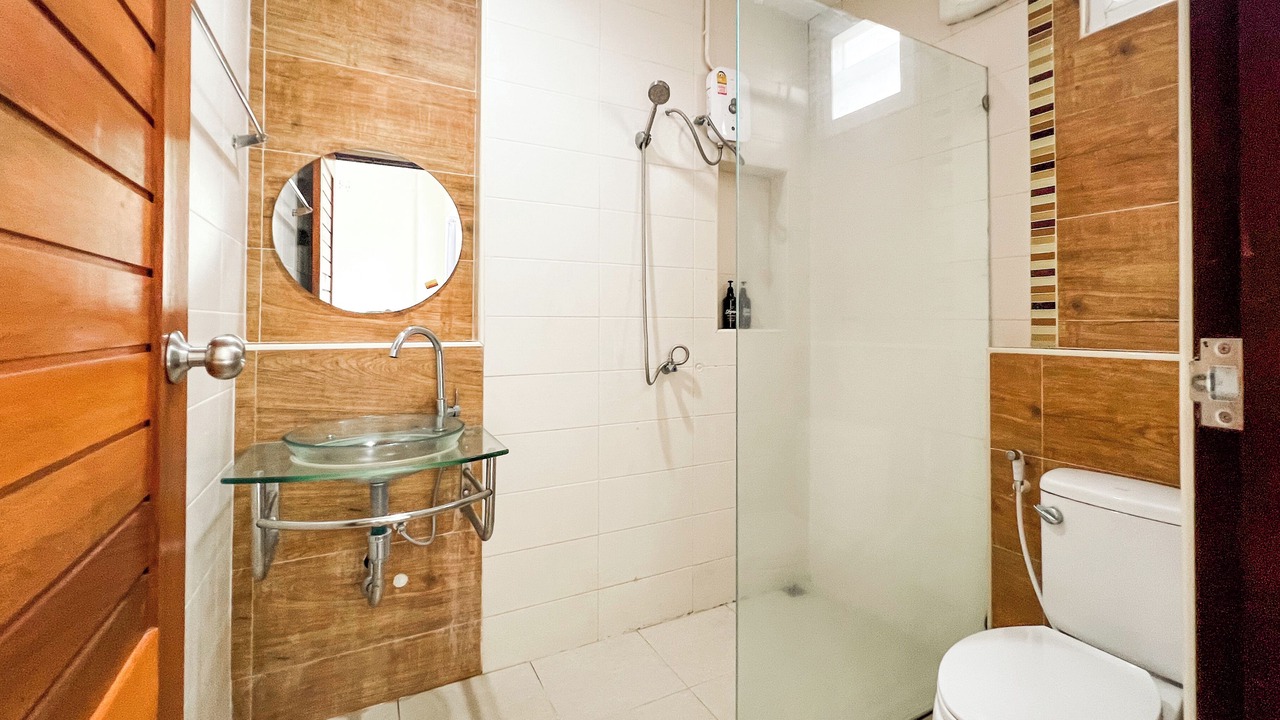 Photo of Bathroom in Khlong Hoi Khong