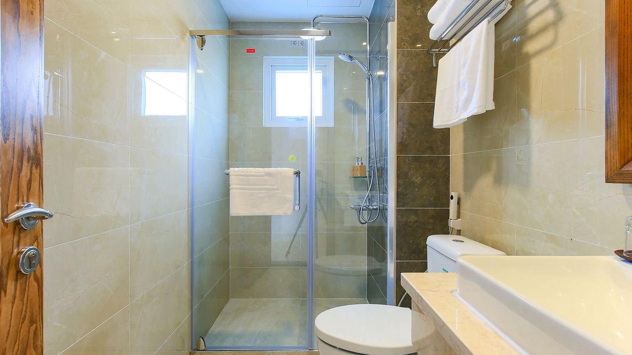 Photo of Bathroom in Phuong 6