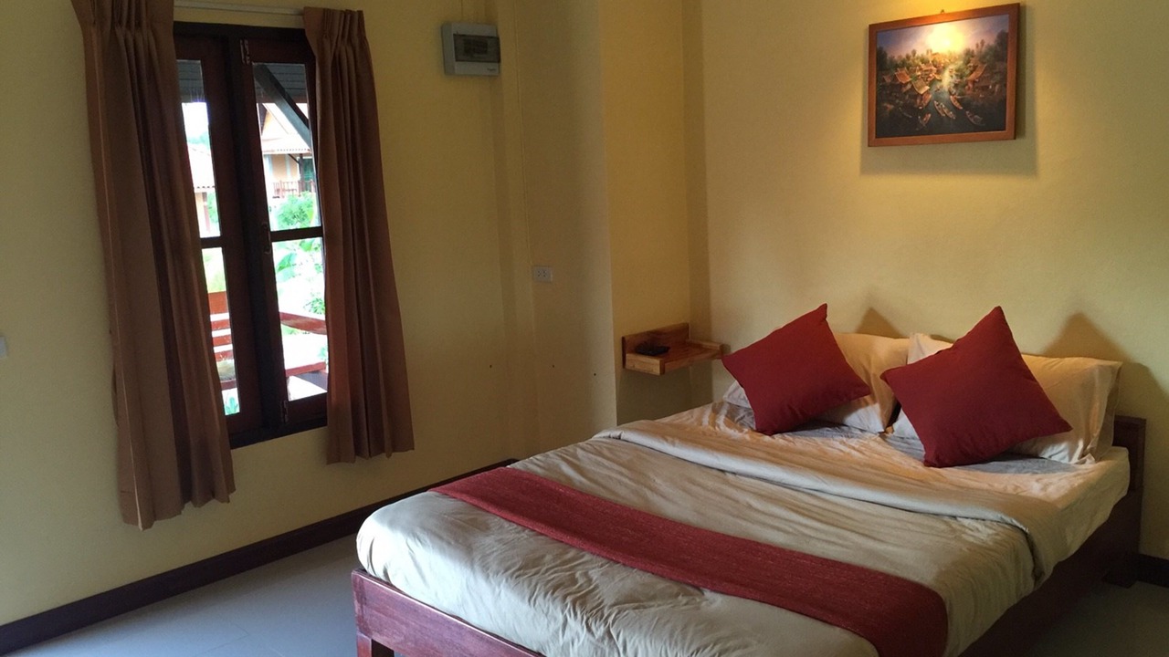 Photo of Bedroom in Chaloem Phra Kiat