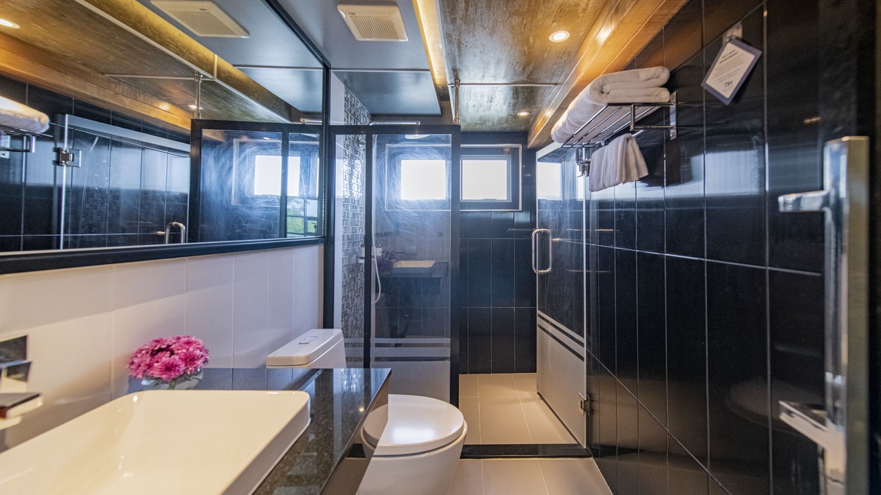 Photo of Bathroom in Koh Kaew