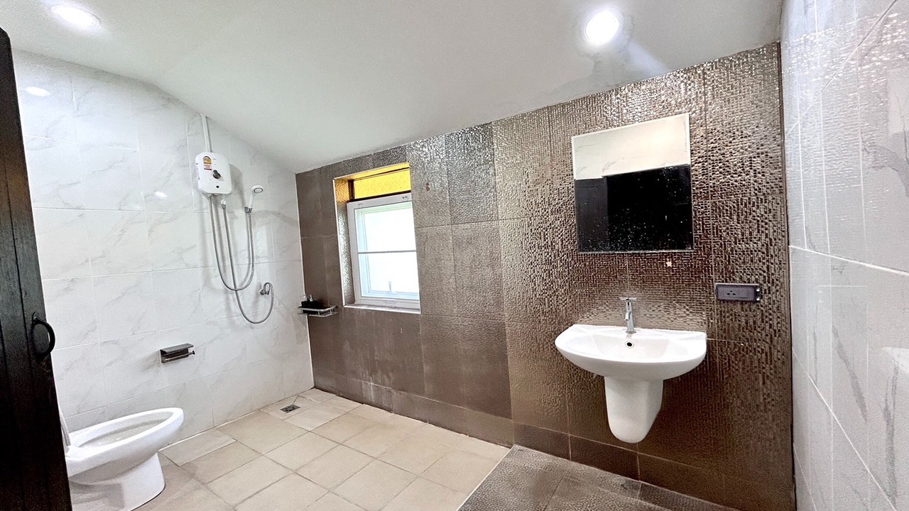Photo of Bathroom in Hang Dong