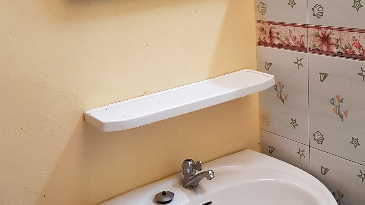 Photo of Bathroom in Phen