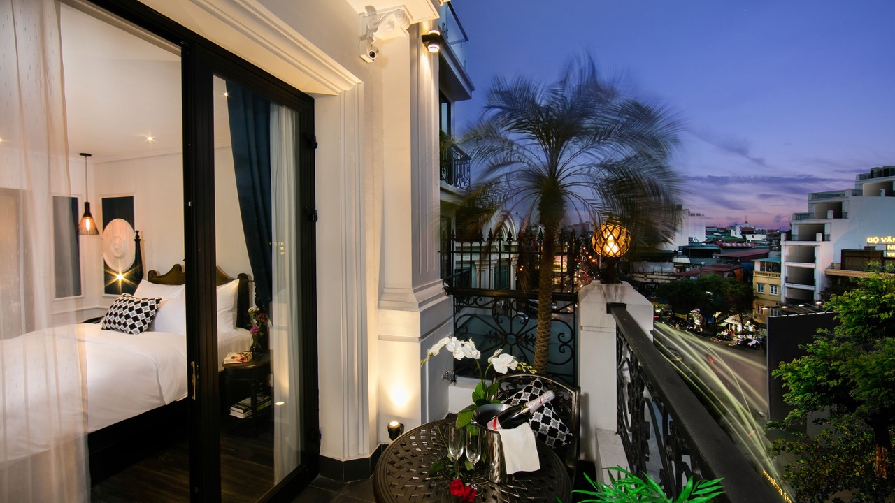 Photo of Patio Balcony in Old Quarter
