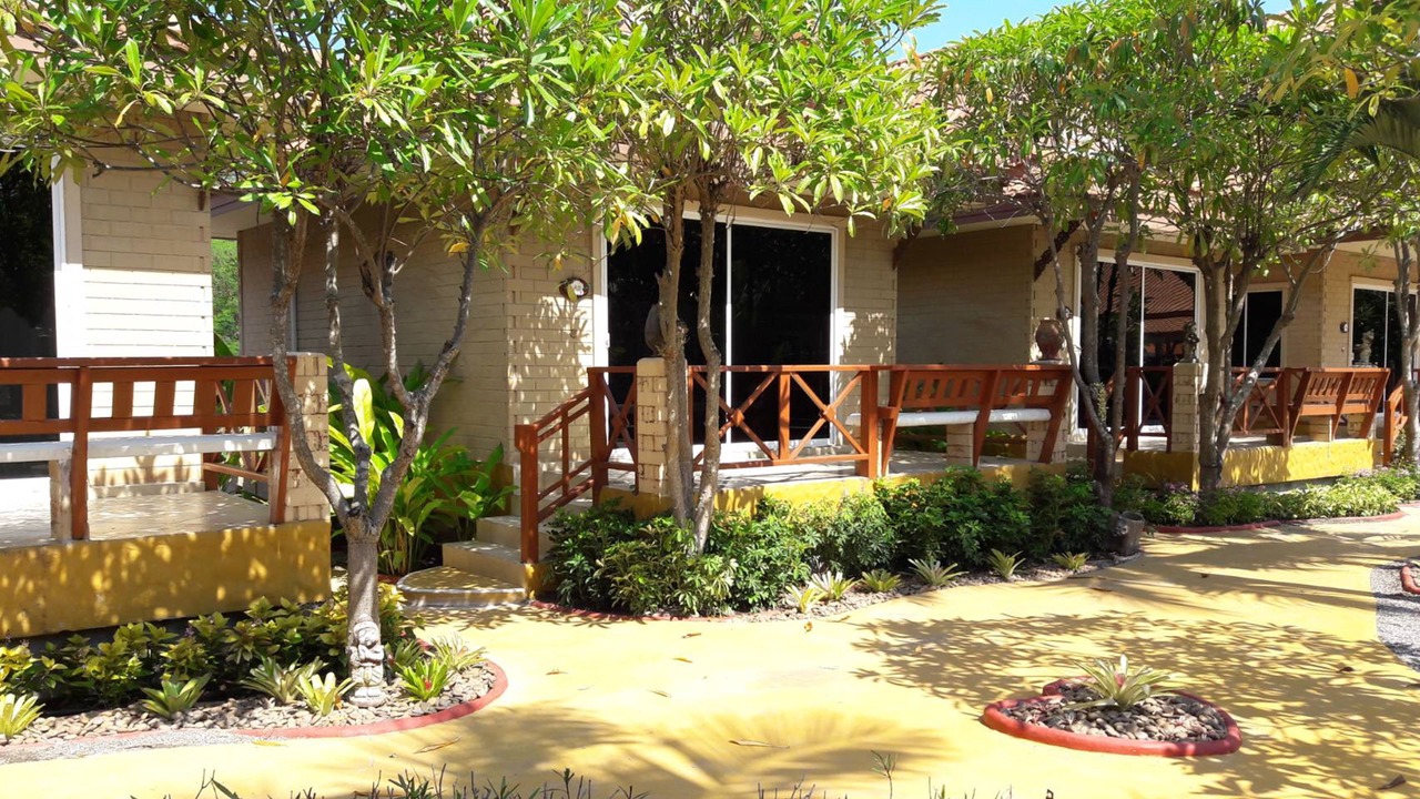 Photo of Outdoor in Hin Lek Fai