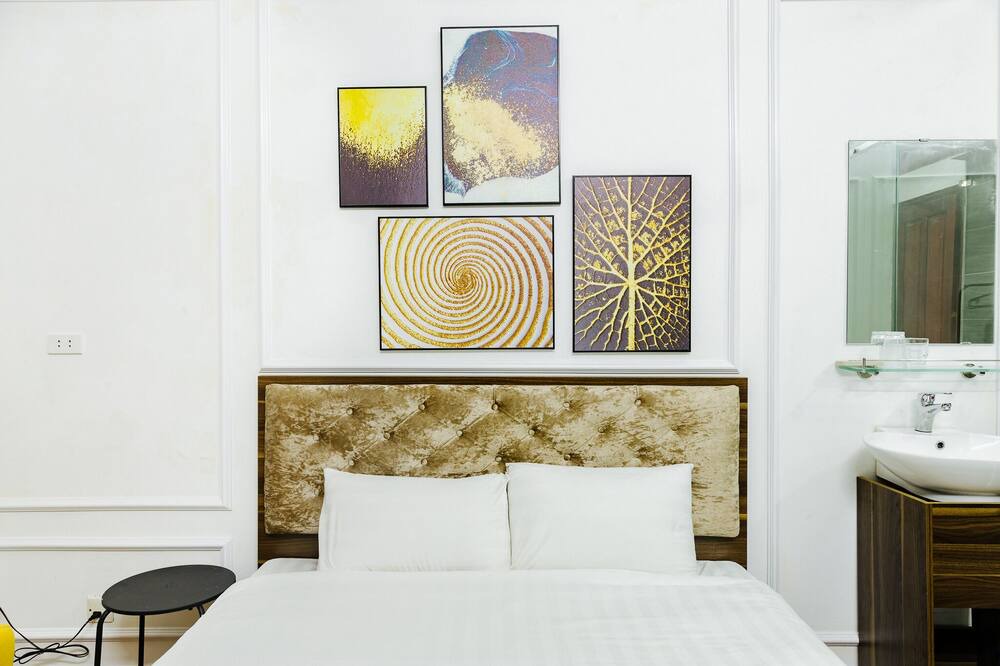 Photo of Bedroom in Van Mieu