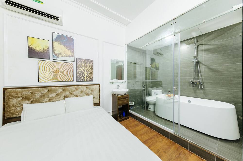 Photo of Bedroom in Van Mieu