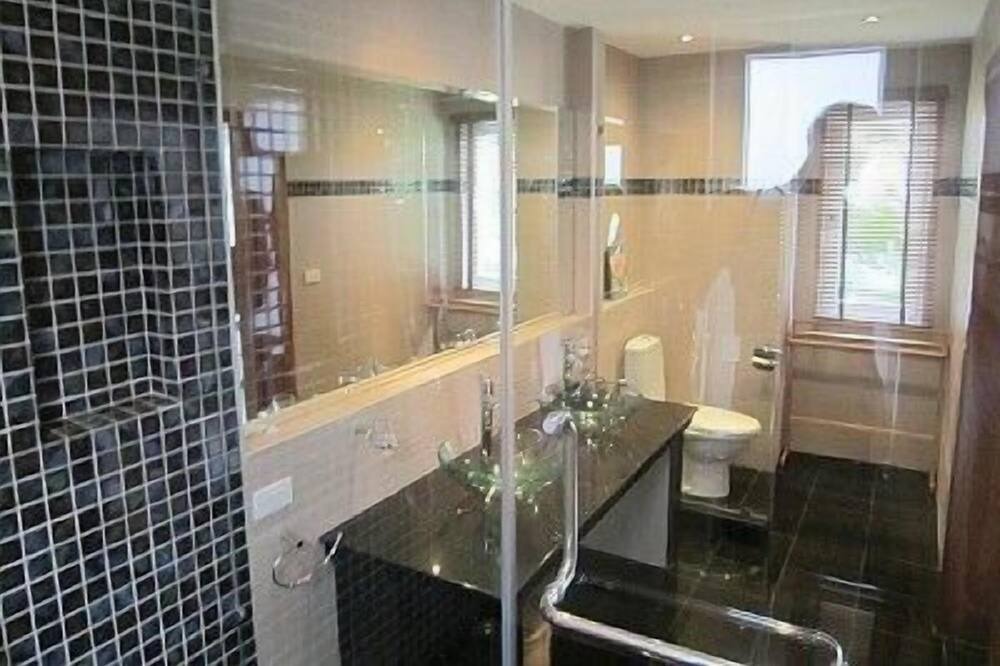Photo of Bathroom in Klong Son