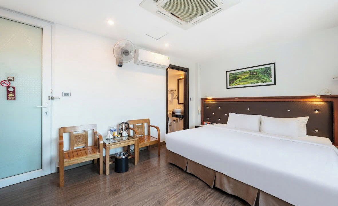 Photo of Bedroom in Van Mieu