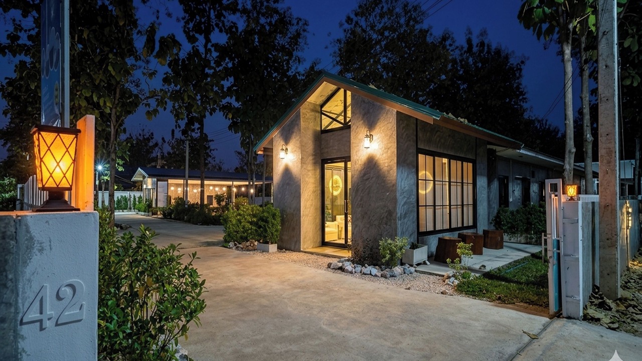 Photo of Outdoor in Khlong Lan