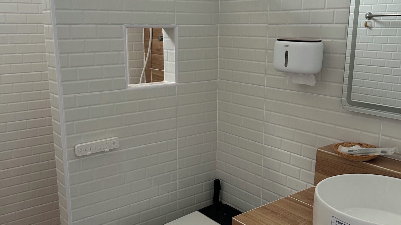 Photo of Bathroom in Na Roek