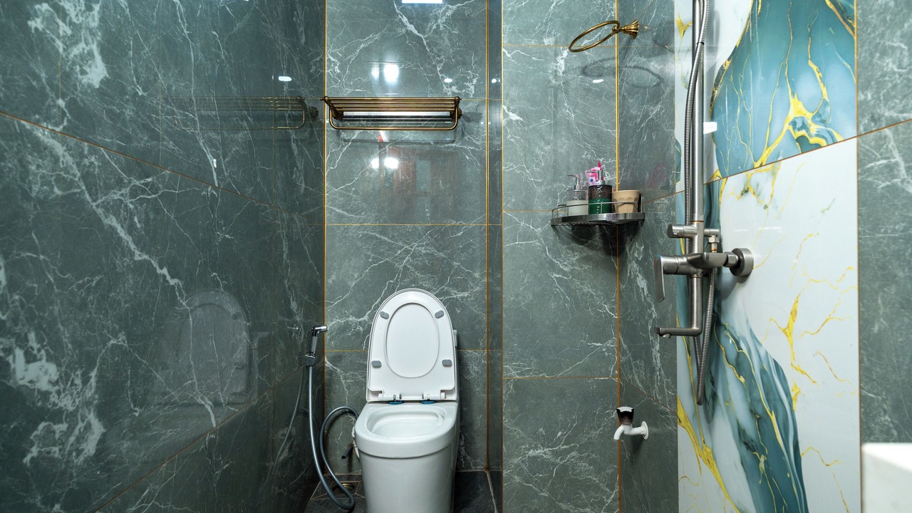 Photo of Bathroom in District 12