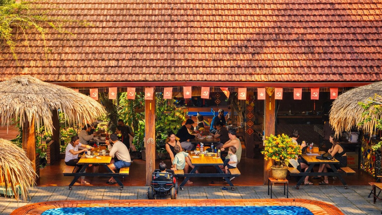 Photo of Others in Hoa Lu