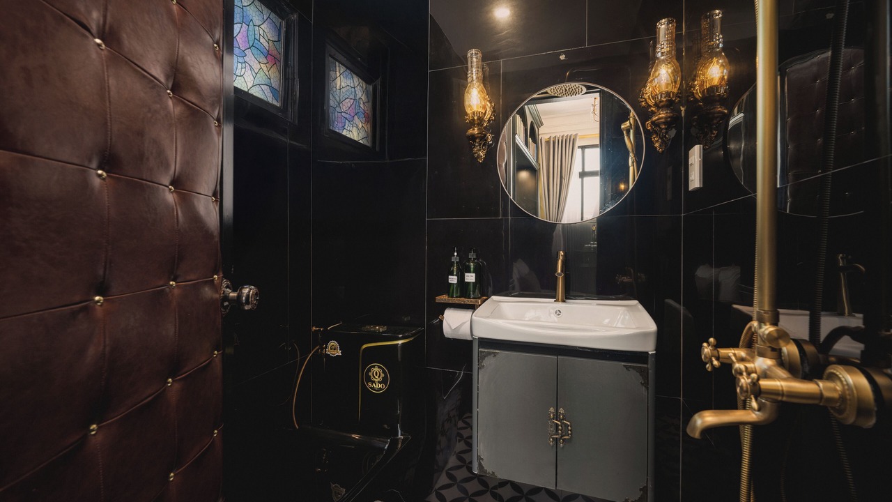 Photo of Bathroom in Hue City Centre