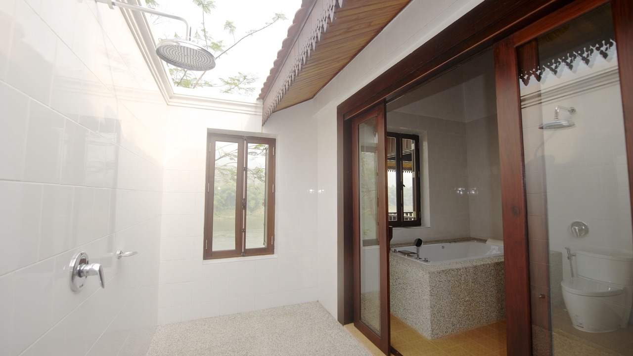 Photo of Bathroom in Pak Ou