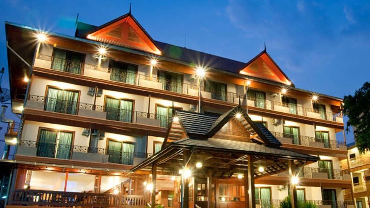 Photo of Buildings in Tha Sala