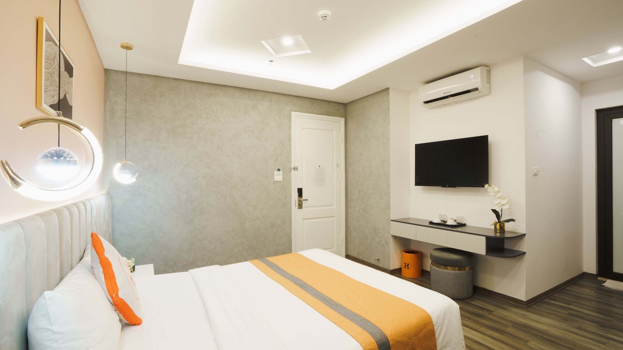 Photo of Bedroom in Trung Hoa Nhan Chinh