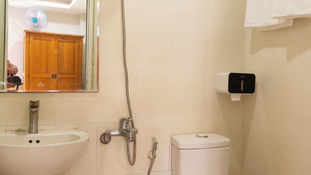 Photo of Bathroom in District 12