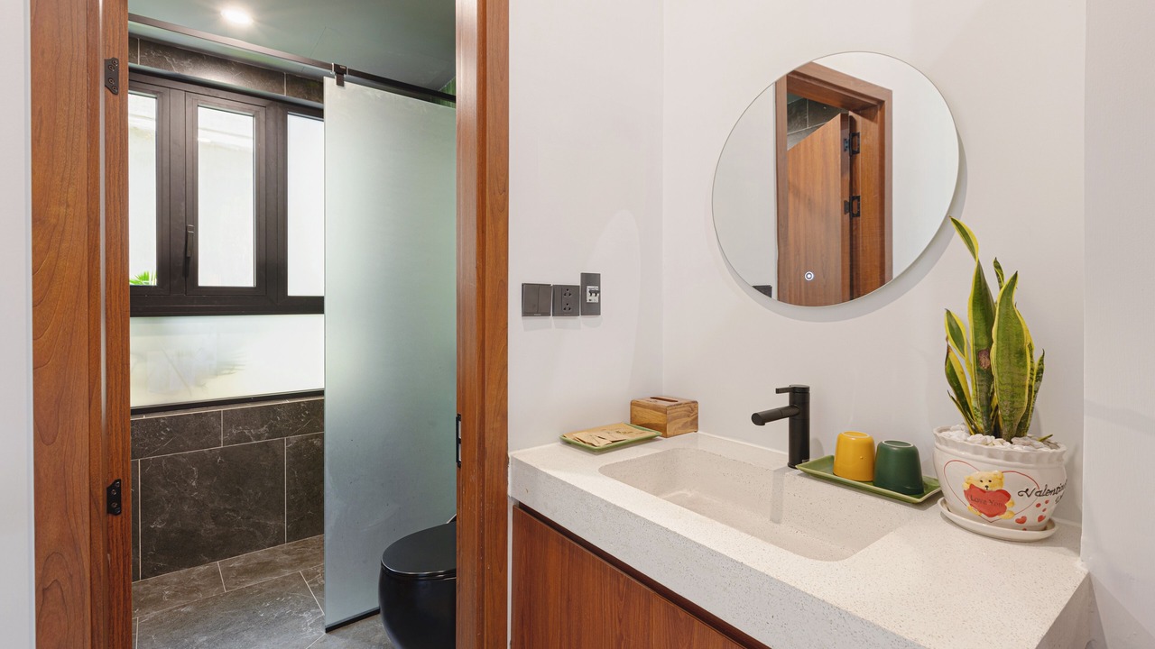 Photo of Bathroom in Hue City Centre